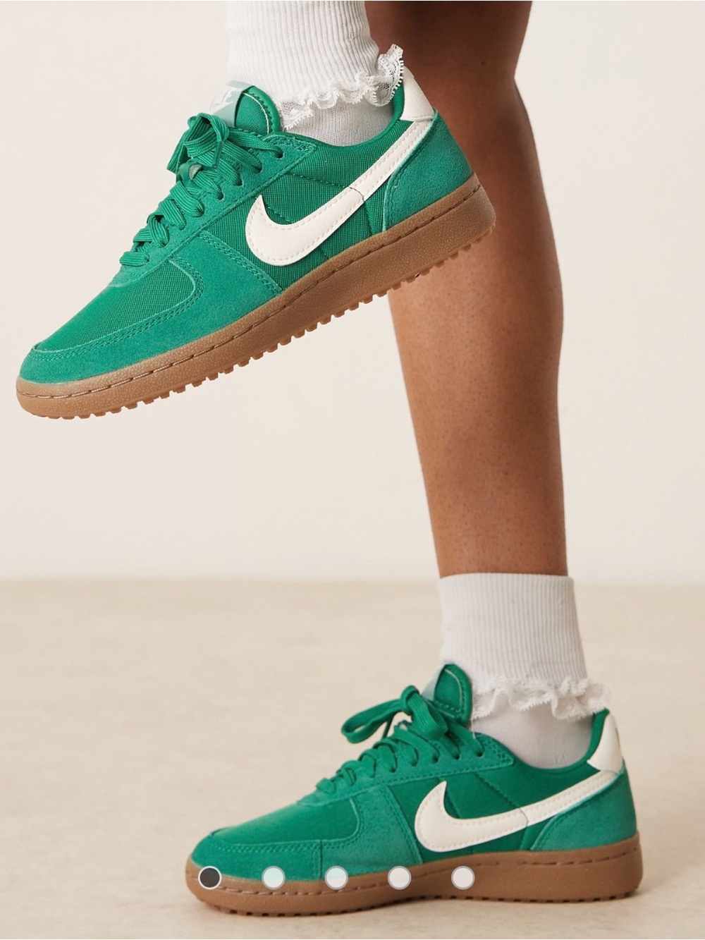 UO Nike Women's Field General SE Sneakers Malachite GREEN SZ 8 39 NIB
